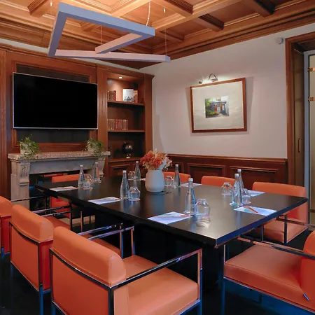 호텔 멜리아 샹젤리제 4*