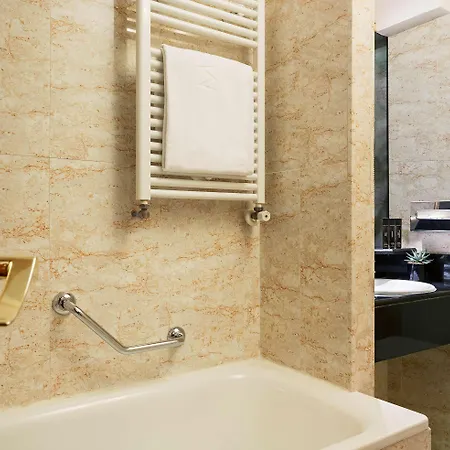 Melia Champs Elysees Otel 4*