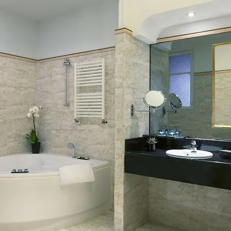 Hotel Melia Champs Elysées 4*