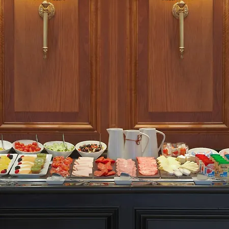 Hotel Melia Champs Elysées Parigi