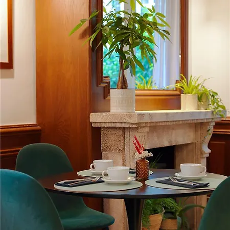 Ξενοδοχείο Melia Champs Elysees 4*