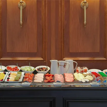 Отель Melia Champs Elysees 4*