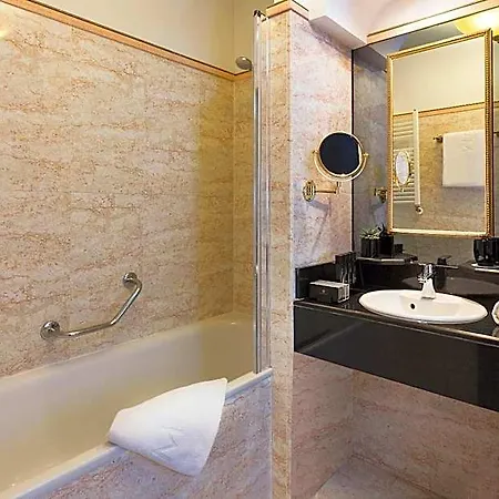 Melia Champs Elysees Hotel