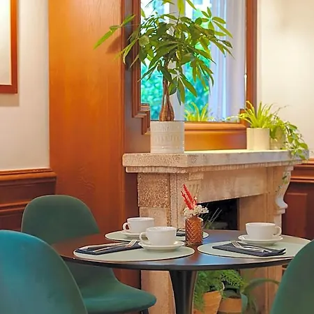 Melia Champs Elysees 4*