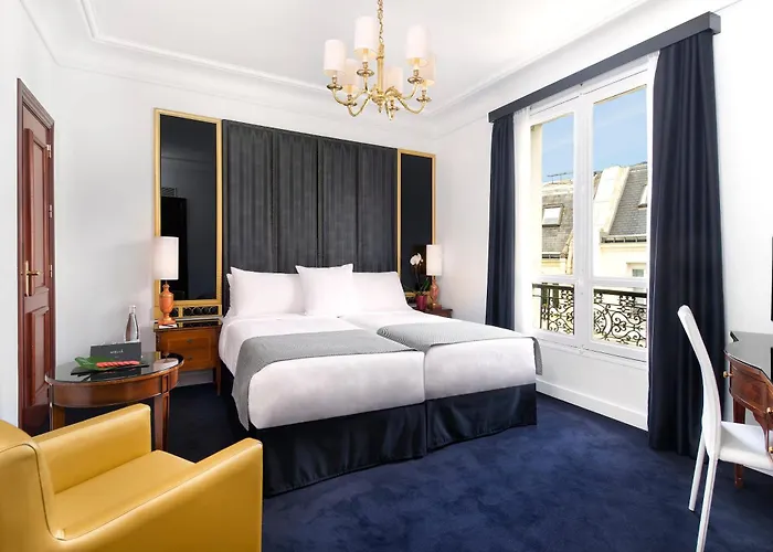 Отель Melia Champs Elysees