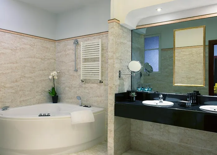 Melia Champs Elysees Париж