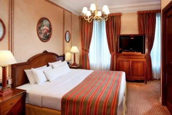 Melia Champs Elysees Отель