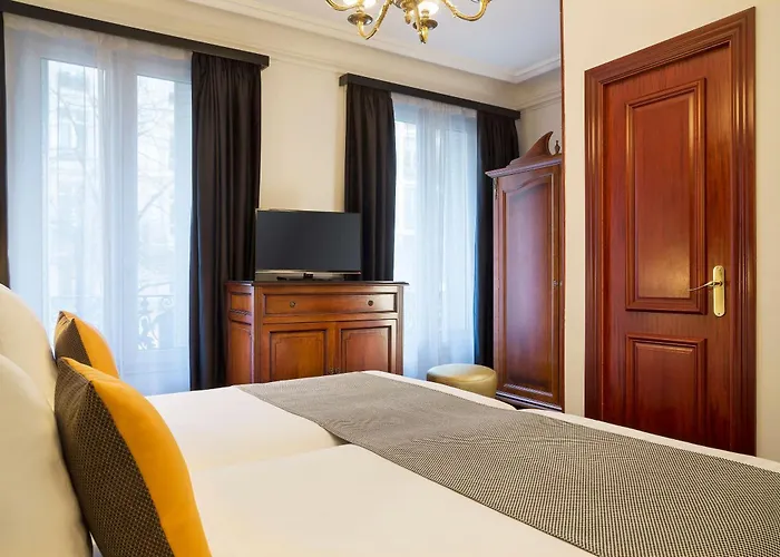 Melia Champs Elysees Hotell 4*