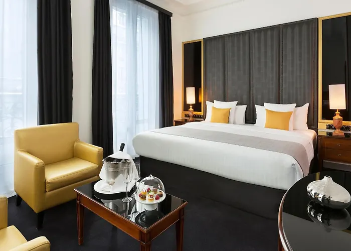 Melia Champs Elysees Hotell 4*